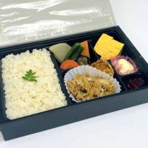 5.鯛ごはんと唐揚げ彩り幕の内弁当