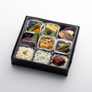79.鰻ごはんと鯛のあら煮の九重幕の内弁当